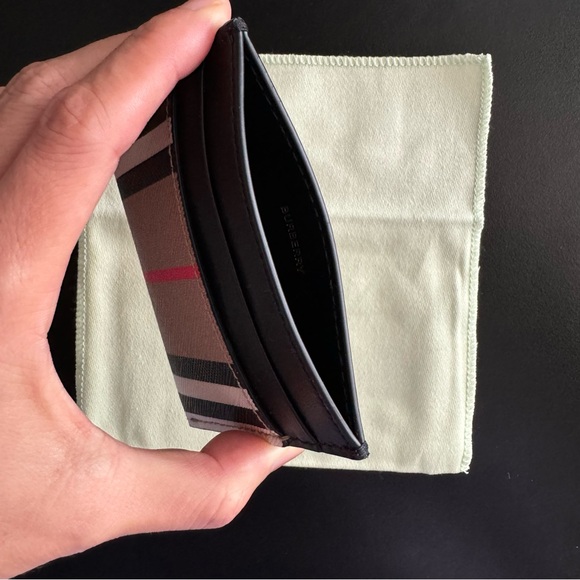 Authentic Burberry card case wallet - Picture 2 of 4